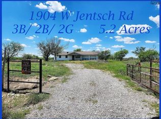 1904 W Jentsch Rd, Holliday, TX 76310
