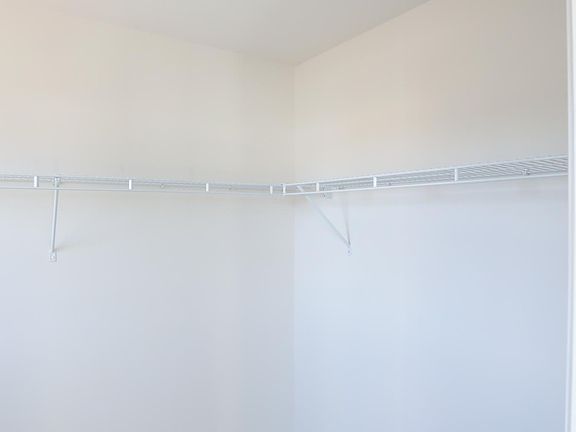 5th image of 214 Winston Ln #12