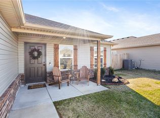 993 E Starling St, Fayetteville, AR 72701