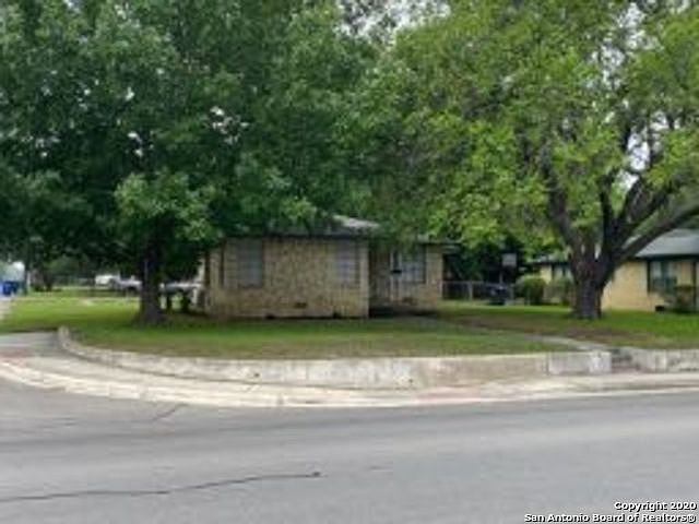 1st image of 290 S Walnut Ave