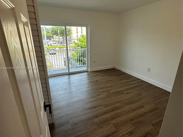 1255 W 49th Pl #E205 — Photo 6