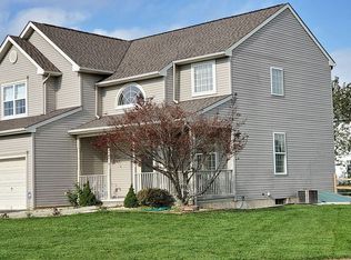 29 Primrose Dr, Bear, DE 19701