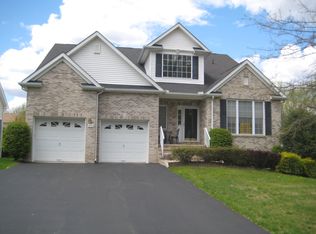 305 Highgate Ct., Marlboro, NJ
