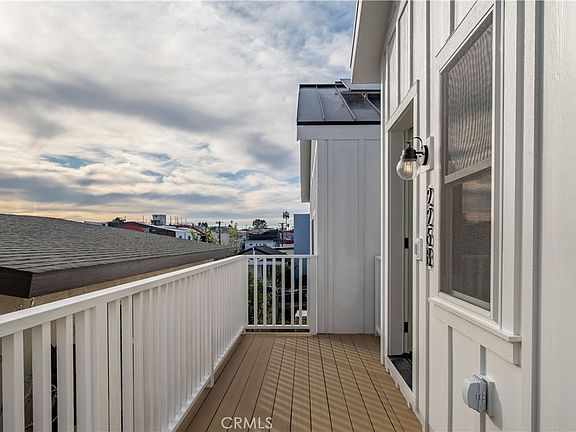 4th image of 226 Arena St #B