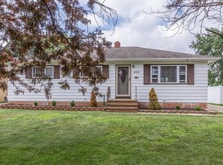35774 Glen Dr, Eastlake, OH 44095