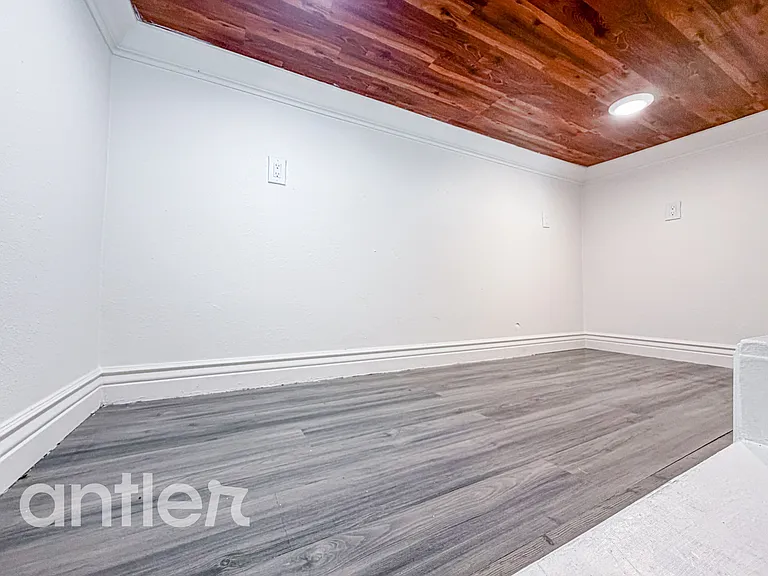5617 Lexington Ave #A317 — Photo 2
