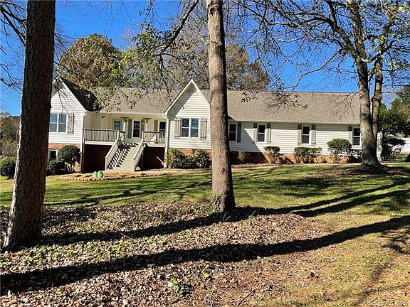 2nd image of 310 Mallard Way