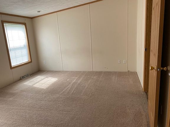 3rd image of 1501 Cheshire Ct