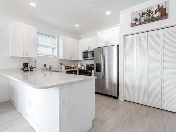 2677 Hiawatha Ave, West Palm Beach, FL 33409