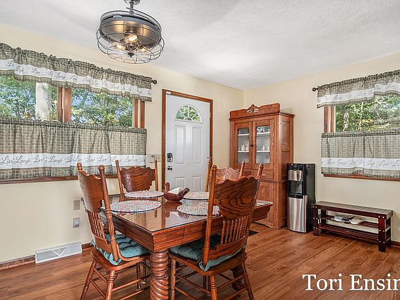 5th image of 11145 S Holland Rd