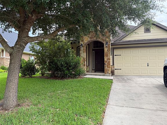 4th image of 2511 Amy Lee Dr