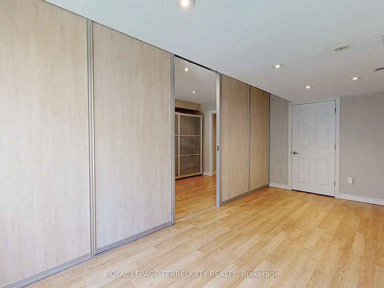 1130 Cawthra Rd #46 — Photo 36