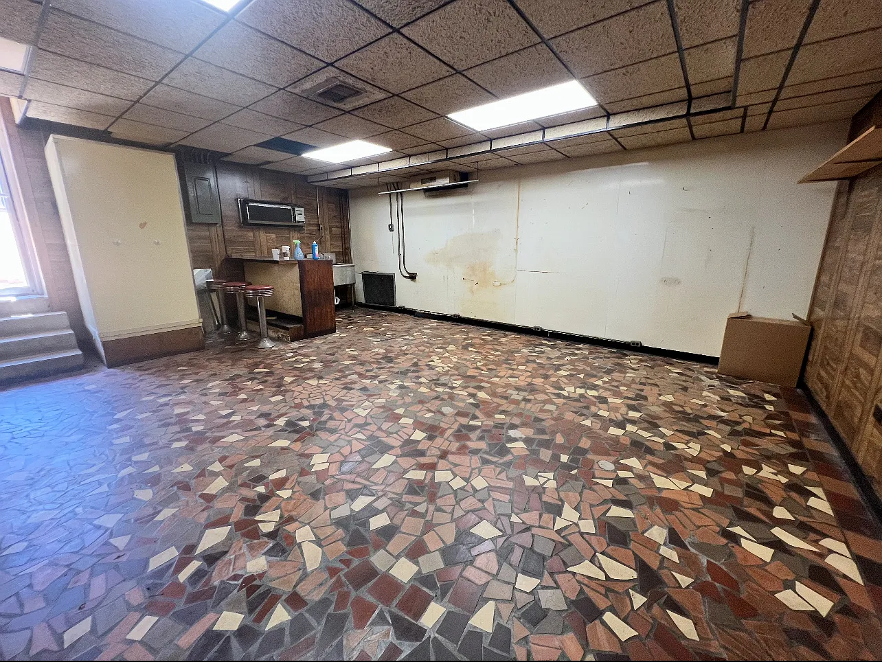 10th Street - 1002 — Photo 3