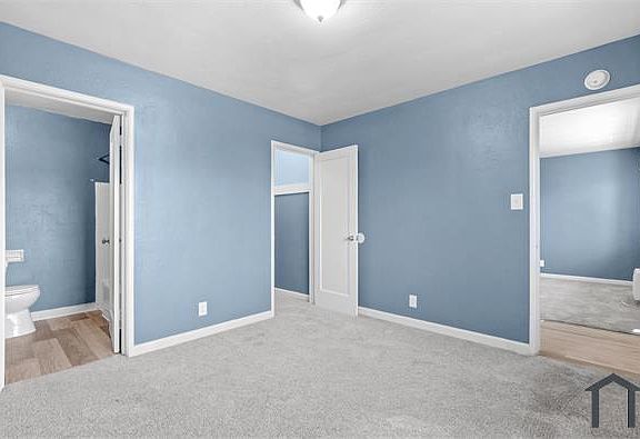 5th image of 2930 Watt Ave