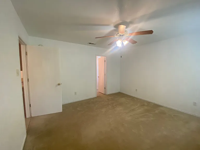 1809 Liberty Hill Dr — Photo 9
