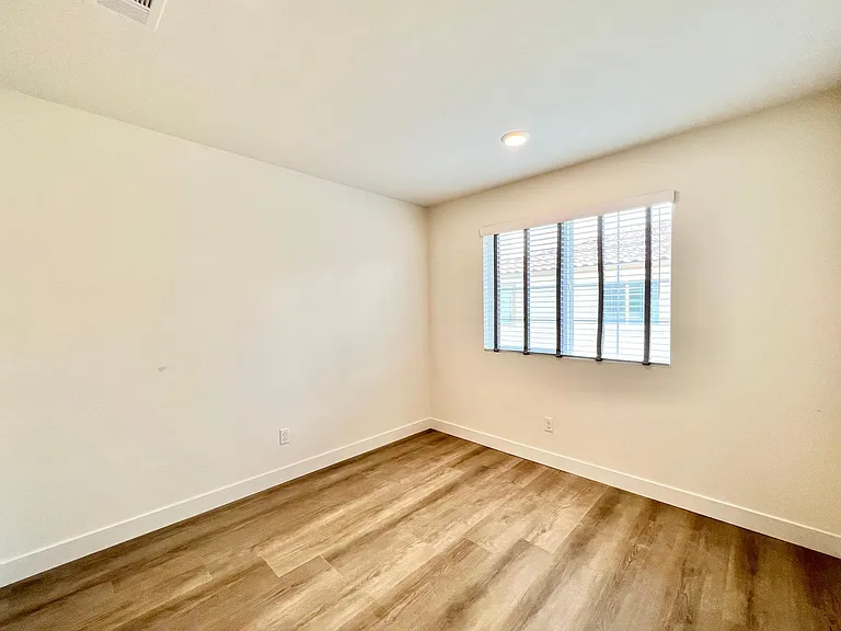 12932 Pacific Pl #11 — Photo 13