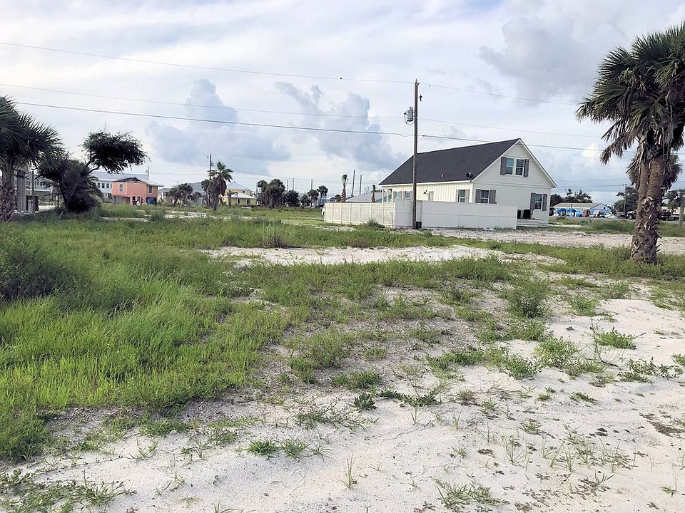 2nd image of 104 S 28th St