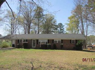 527 Glenwood Dr, Sanford, NC 27330