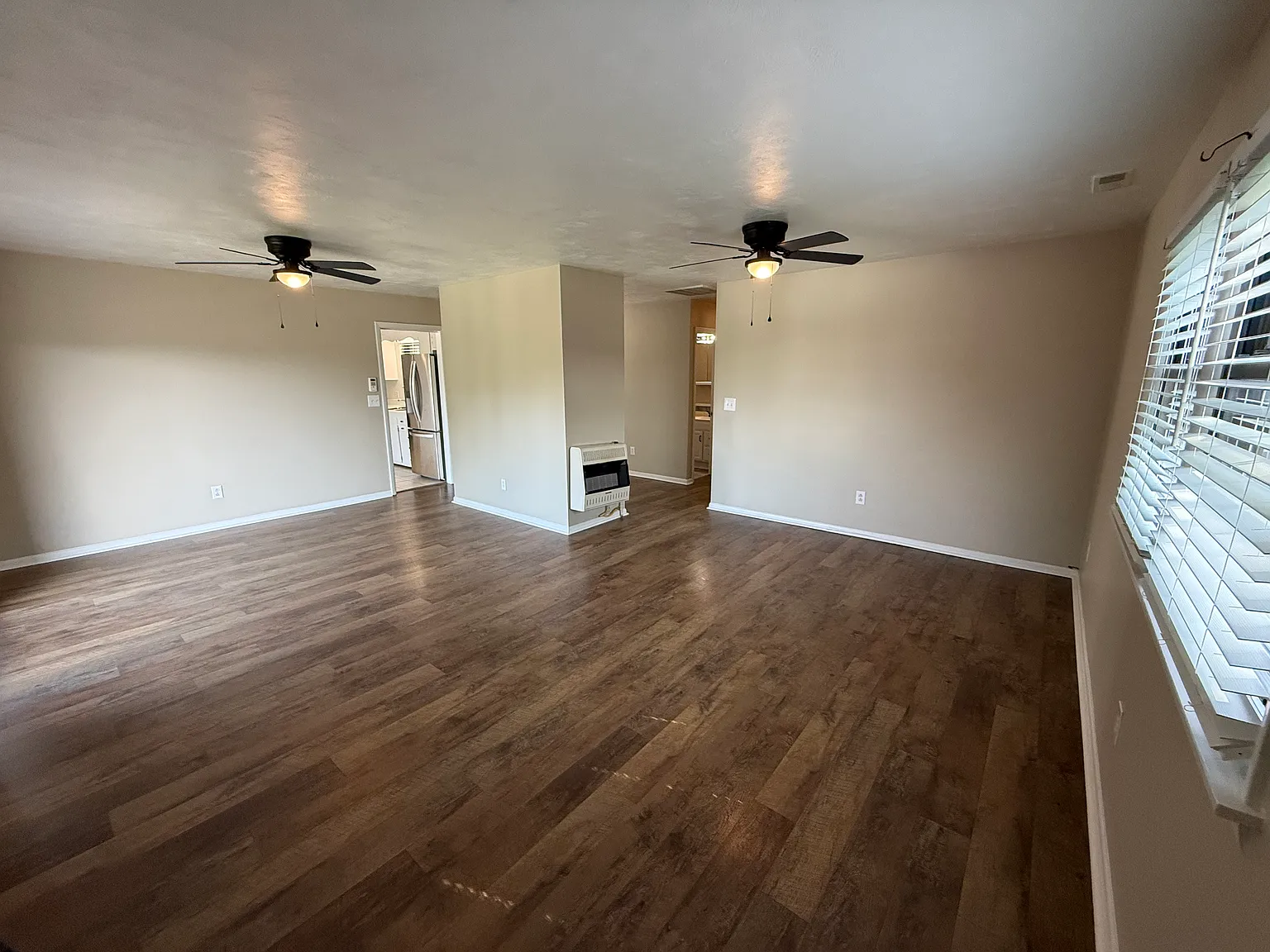 4 bed, 2.5 bath, 1500 sqft, $1,695 — Photo 4