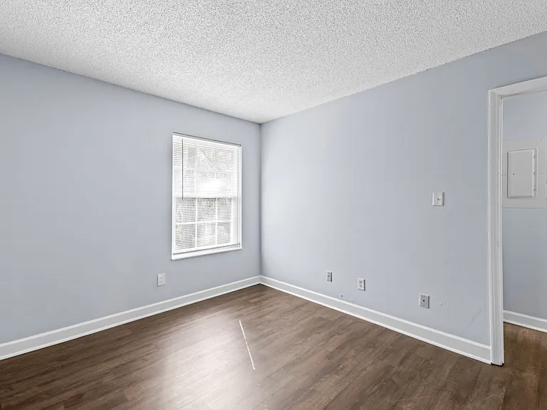 Sabal Palms Apartments — Photo 19