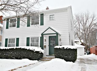 4448 N Woodburn St, Shorewood, WI 53211