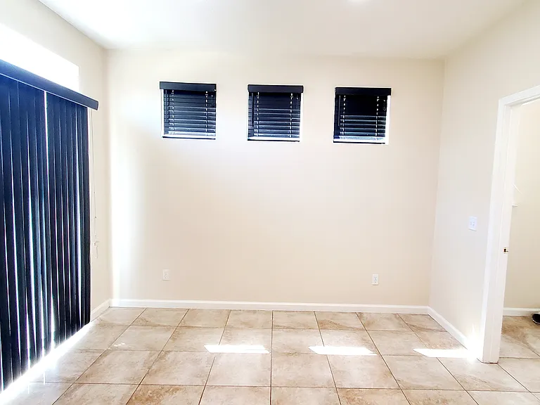 1618 Fontanella Way — Photo 12