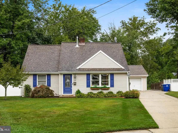 328 High St, Moorestown, NJ 08057