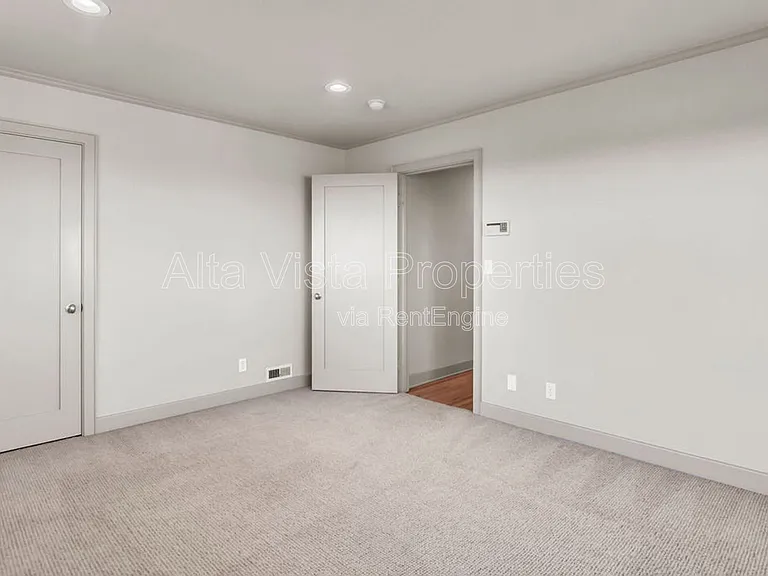 5940 La Jolla Mesa Dr — Photo 61