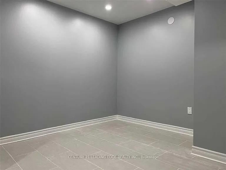 41 Roseglor Cres #BASEMENT — Photo 19