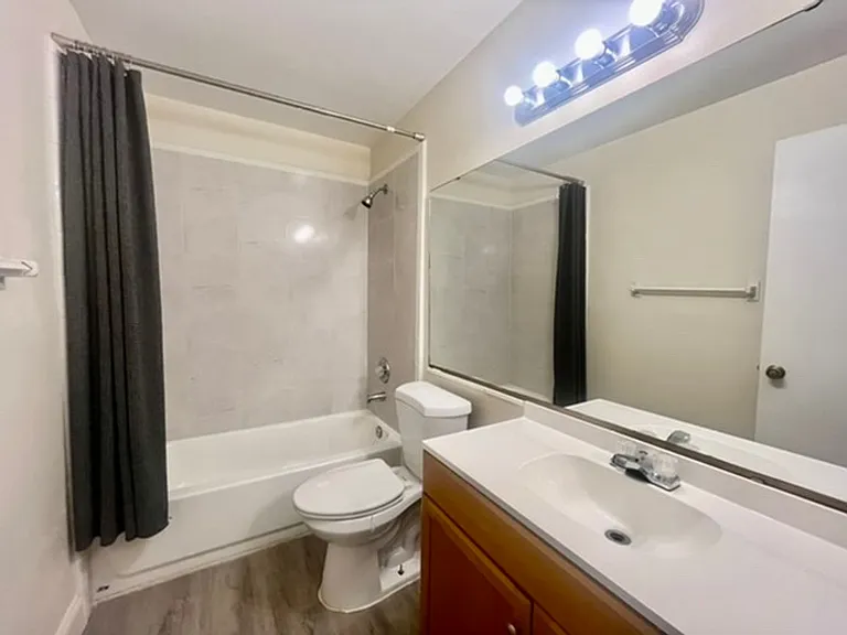 2224 Fairmont Cir — Photo 19