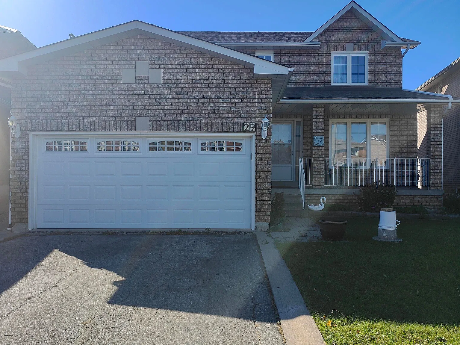 4 bed, $3,500 — Photo 1