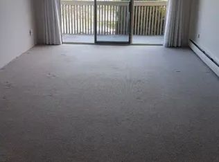 1520 Belcher Ave #203, Victoria, BC V8R 4N1