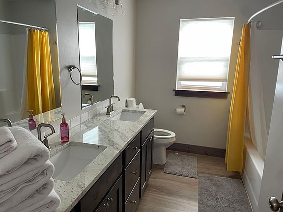 4th image of 1403 Westwood Cir #A