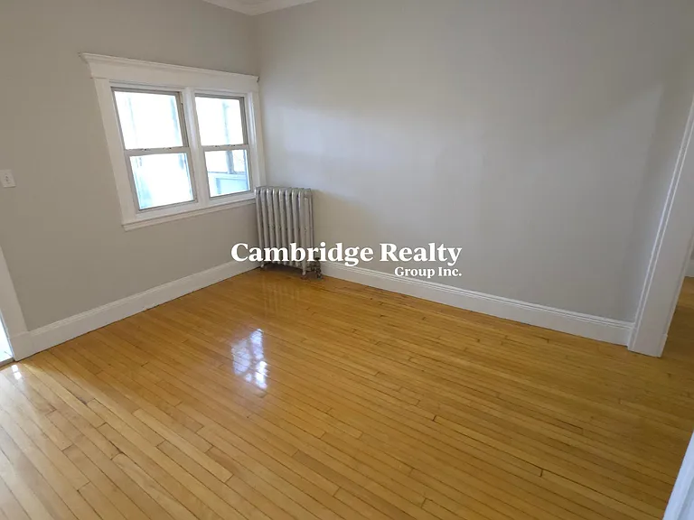 33 Highgate St #6T — Photo 5