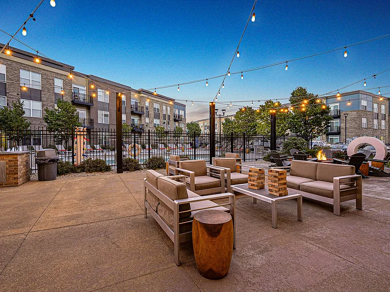 Penn Circle — Photo 53