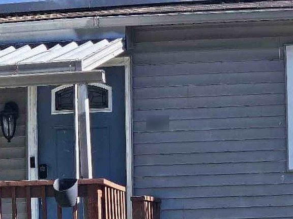 4th image of 421 Manor Ave