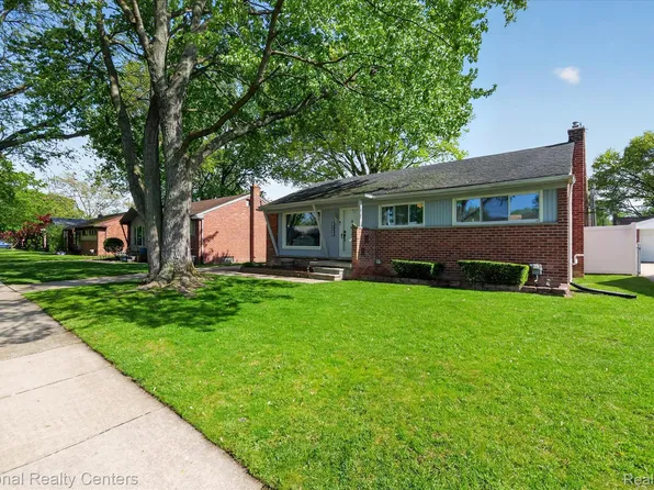 29911 Macintyre St, Livonia, MI 48150