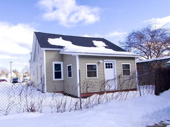 63 Bay St, Springfield, MA 01109