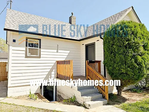 320 S Chestnut St Photo 1