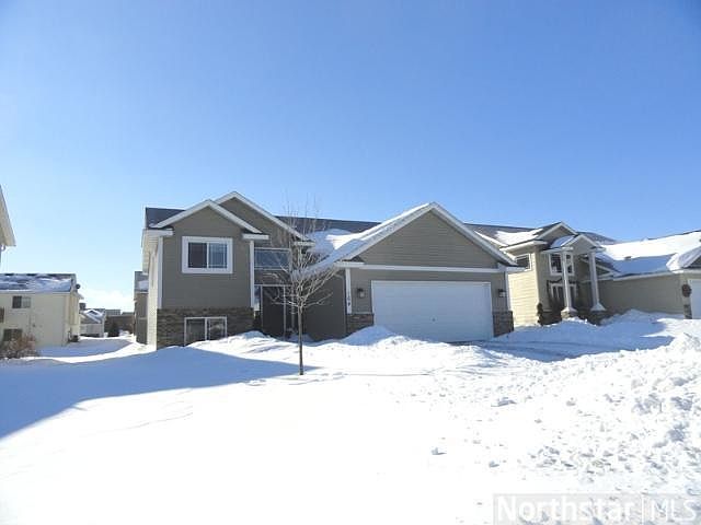 1st image of 164 Ardennes Ave W