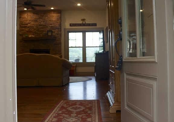 3rd image of 205 Featherfoot Parkway Loop