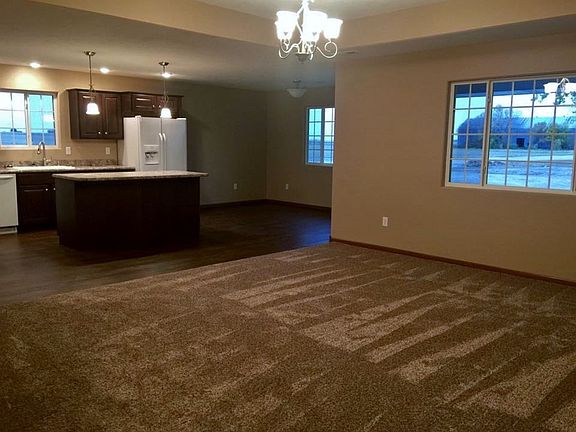 4th image of 441 6th St