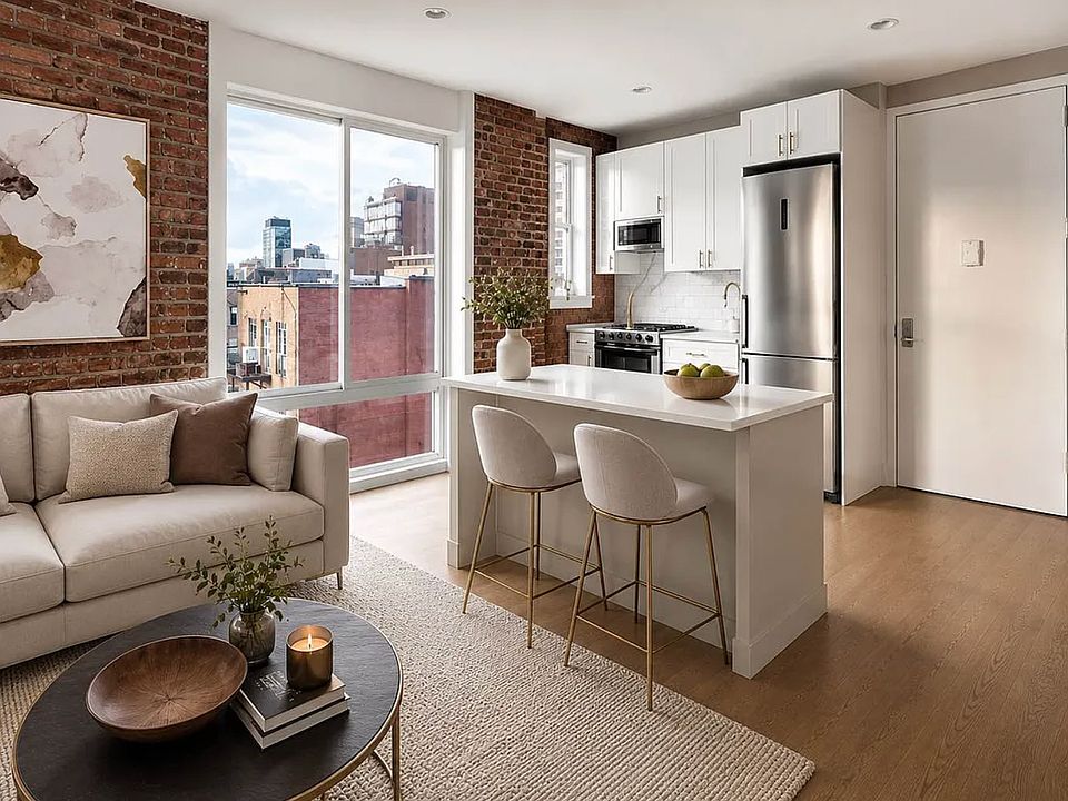 1st image of 220 W 13th St #6