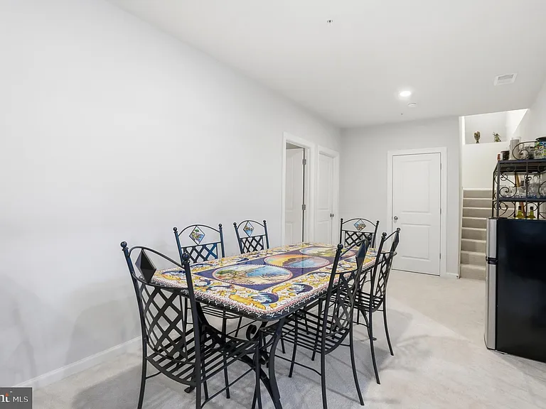 6702 Savannah Dr — Photo 45