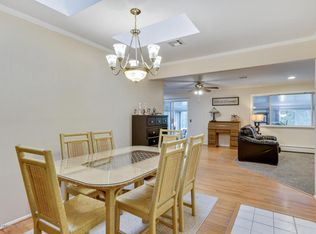 6 La Terraza Dr, Toms River, NJ