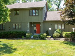 30076 Gates Mills Blvd, Pepper Pike, OH 44124
