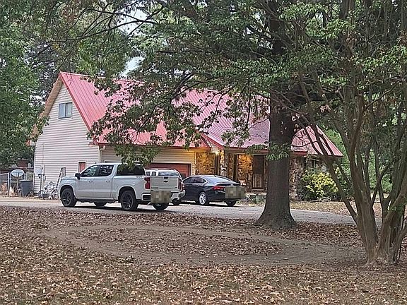3rd image of 139 Huber Dr