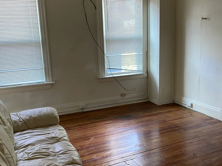 2333 Victor St — Photo 30