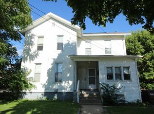 631 Oak St APT 3, Jackson, MI 49201