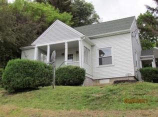 386 Spruce St, Monterey, VA 24465
